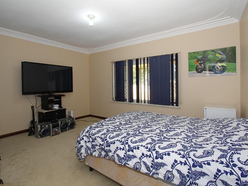 77 Wellington Road, Dianella WA 6059