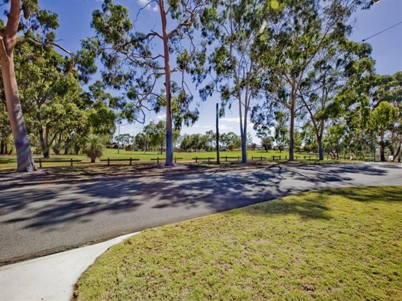 23 Alderhurst Crescent, Bayswater WA 6053