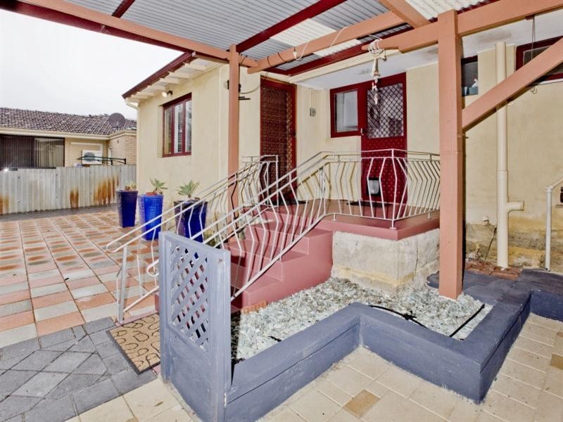 42 Glover Street, Dianella WA 6059