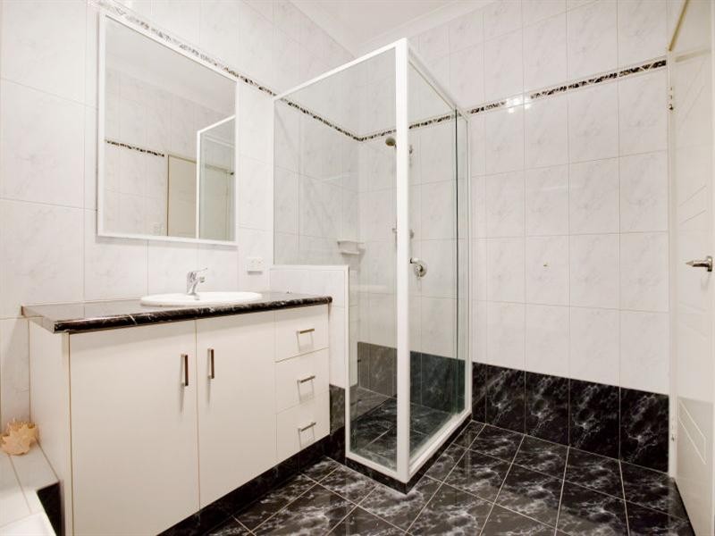 17c Woodchester Road, Nollamara WA 6061