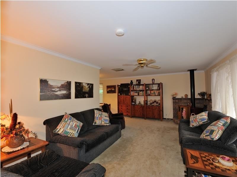 33 Celina Crescent, Kingsley WA 6026