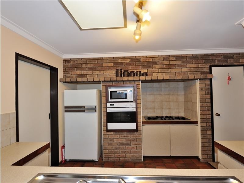 33 Celina Crescent, Kingsley WA 6026