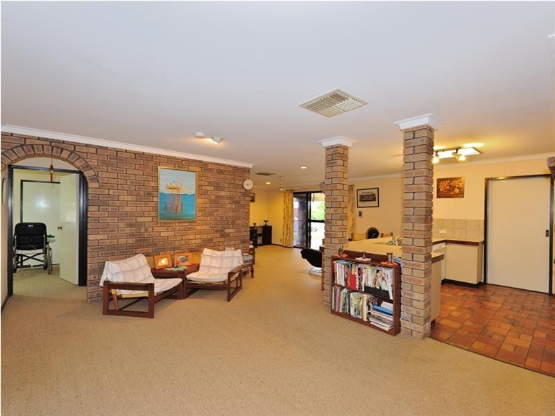 33 Celina Crescent, Kingsley WA 6026