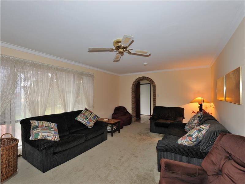 33 Celina Crescent, Kingsley WA 6026