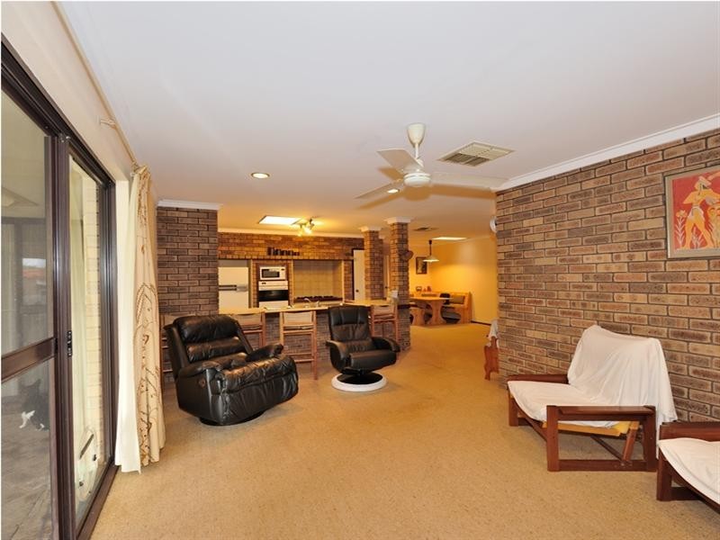 33 Celina Crescent, Kingsley WA 6026