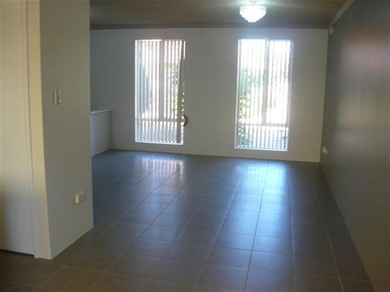 3/310 Grand Promenade, Dianella WA 6059