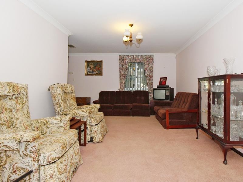 5 Barlee Way, Beechboro WA 6063