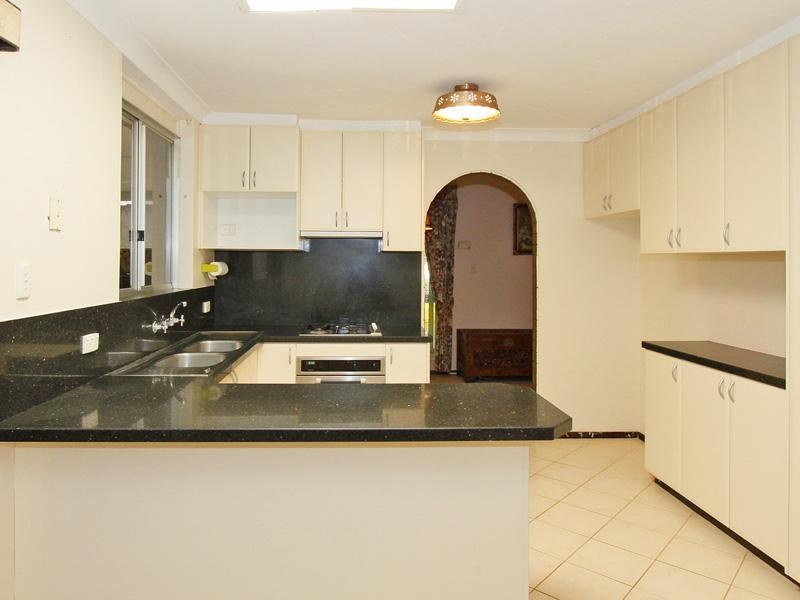 5 Barlee Way, Beechboro WA 6063