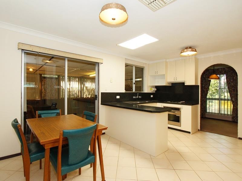 5 Barlee Way, Beechboro WA 6063