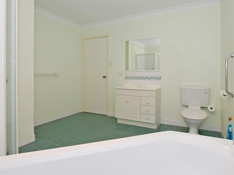 5 Barlee Way, Beechboro WA 6063