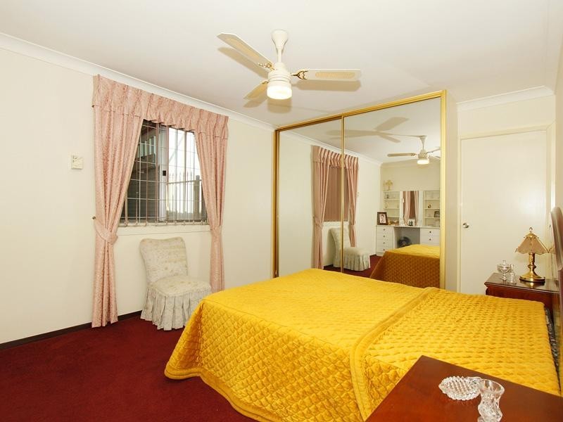 5 Barlee Way, Beechboro WA 6063