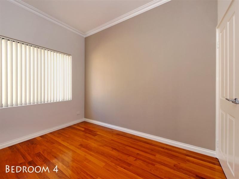 10 Kokoda Boulevard, Dianella WA 6059