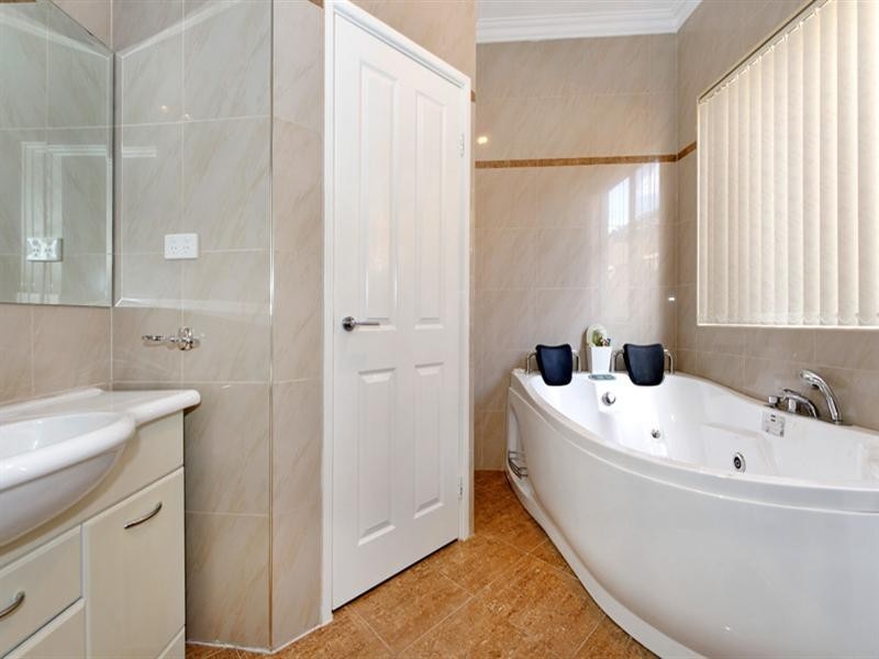 10 Kokoda Boulevard, Dianella WA 6059