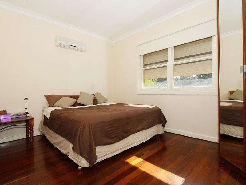 1 Guildford Road, Bassendean WA 6054