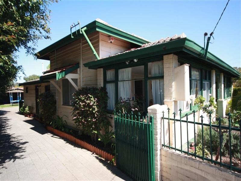 17 Holmesdale Road, Woodbridge WA 6056