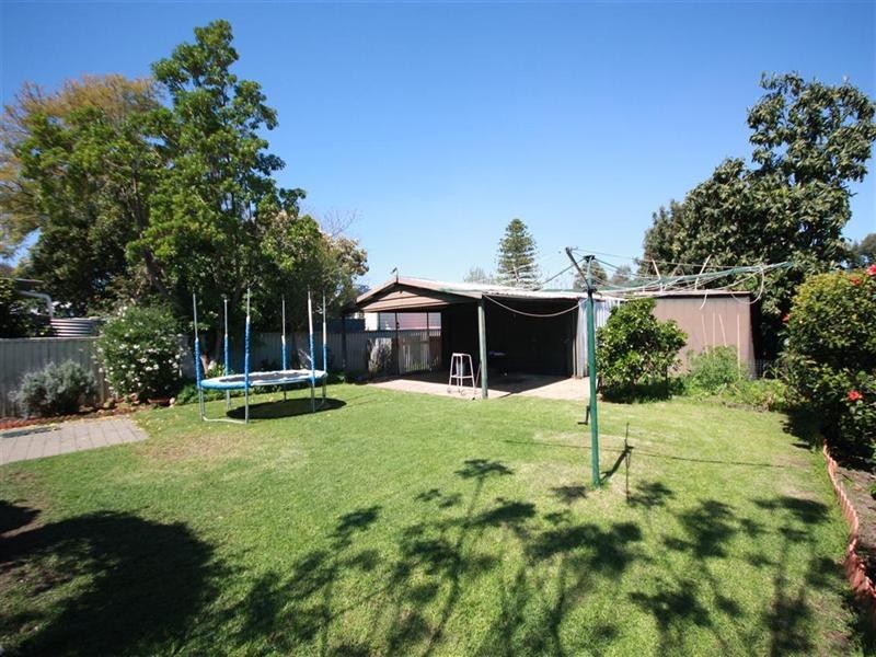 17 Holmesdale Road, Woodbridge WA 6056