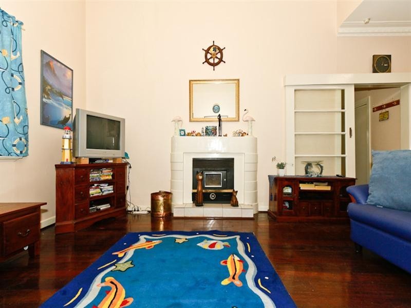 17 Holmesdale Road, Woodbridge WA 6056