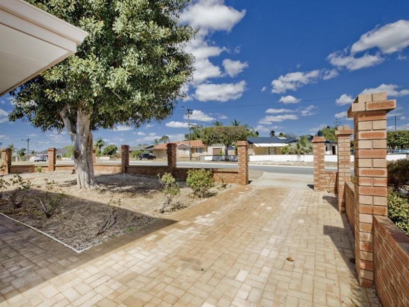 31 Broadway, Embleton WA 6062