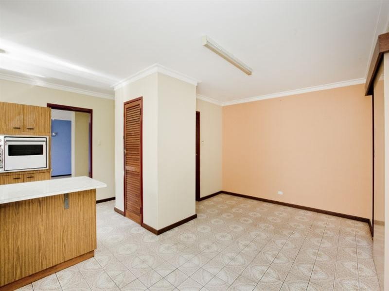 31 Broadway, Embleton WA 6062