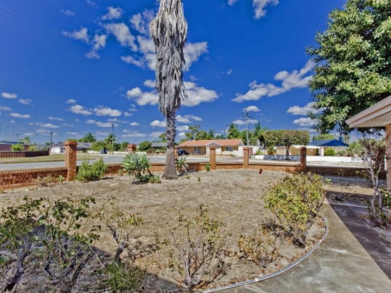 31 Broadway, Embleton WA 6062