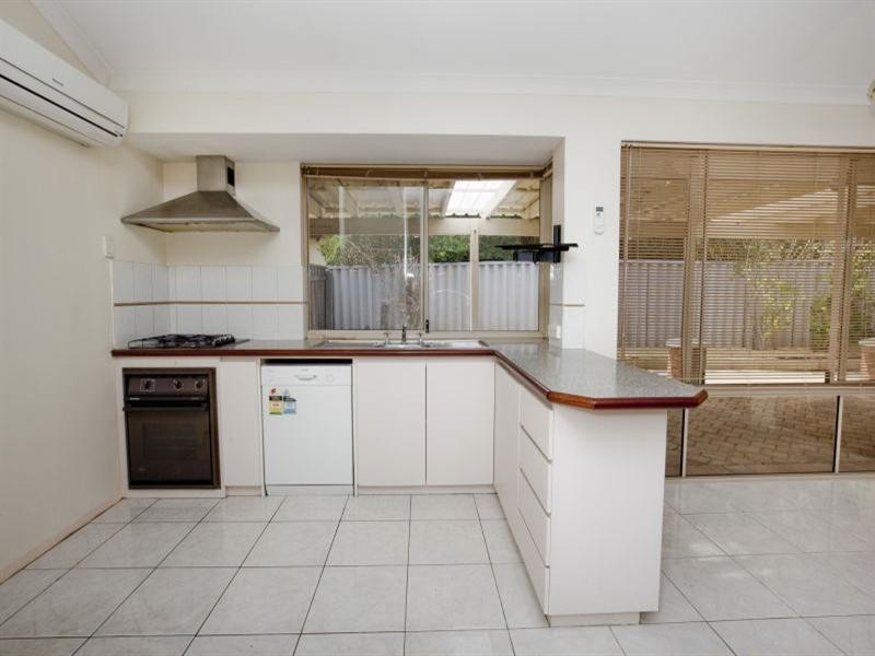 30 Hamelin Drive, Ballajura WA 6066