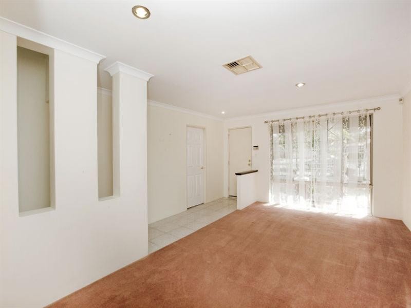 30 Hamelin Drive, Ballajura WA 6066