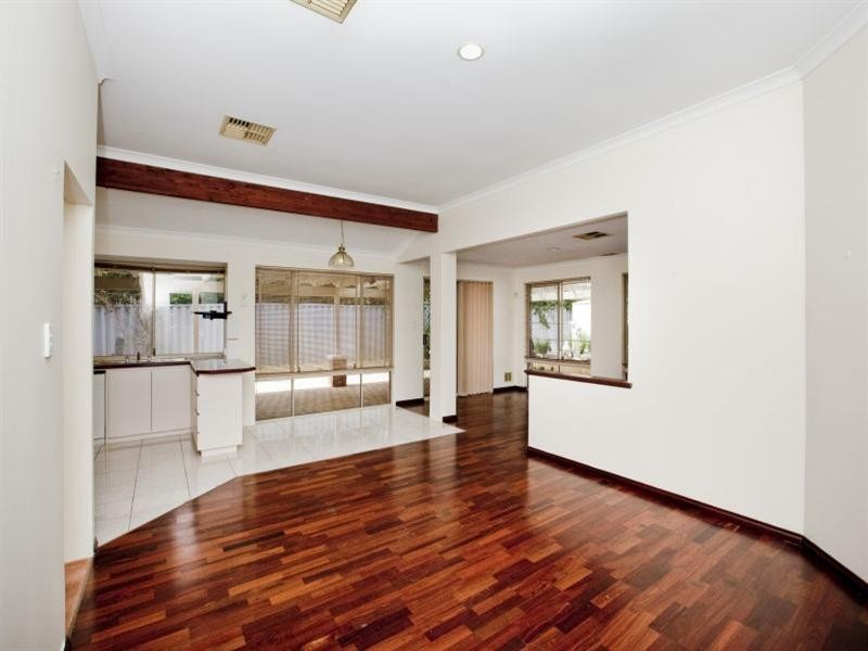 30 Hamelin Drive, Ballajura WA 6066