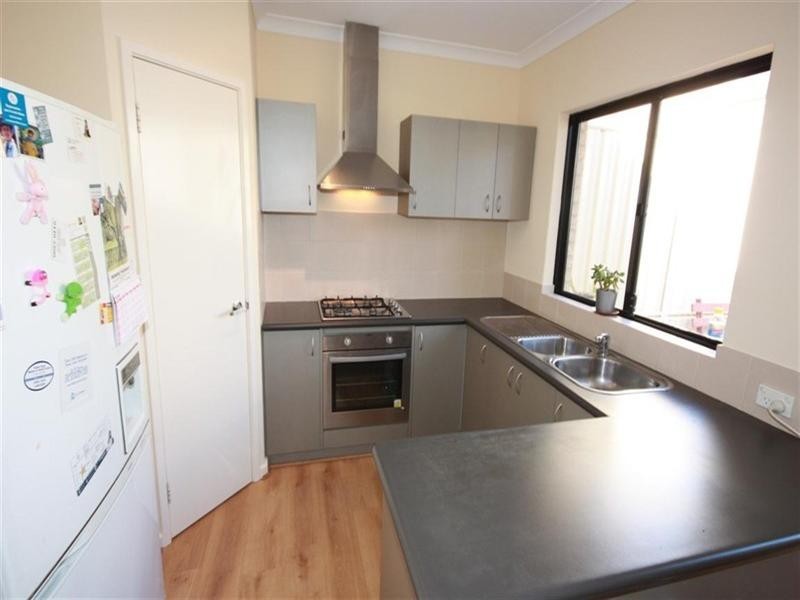 8A Poynings Street, Westminster WA 6061