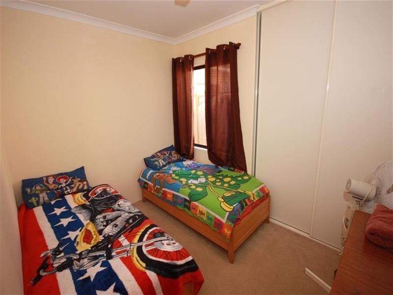 8A Poynings Street, Westminster WA 6061