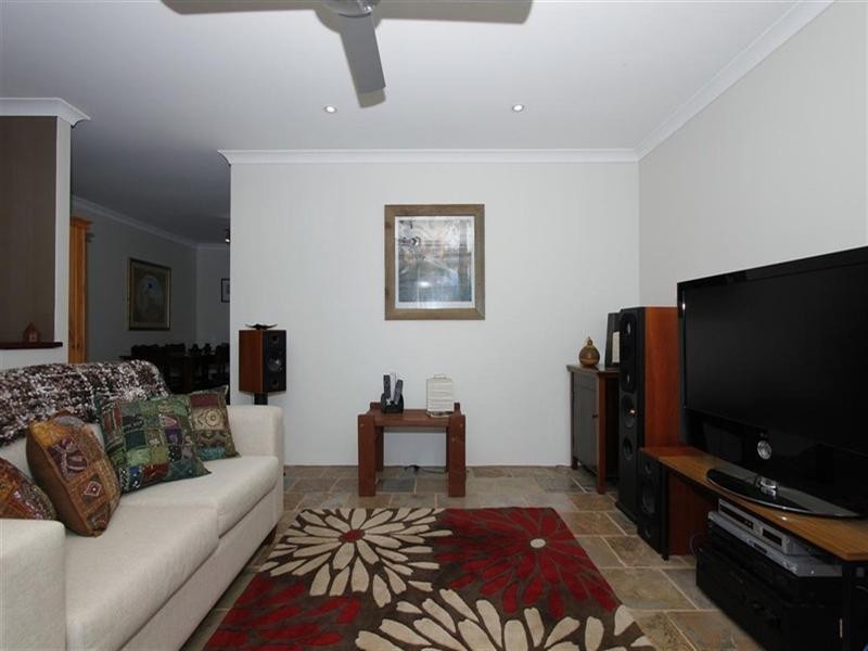 14 Skew Road, Bayswater WA 6053