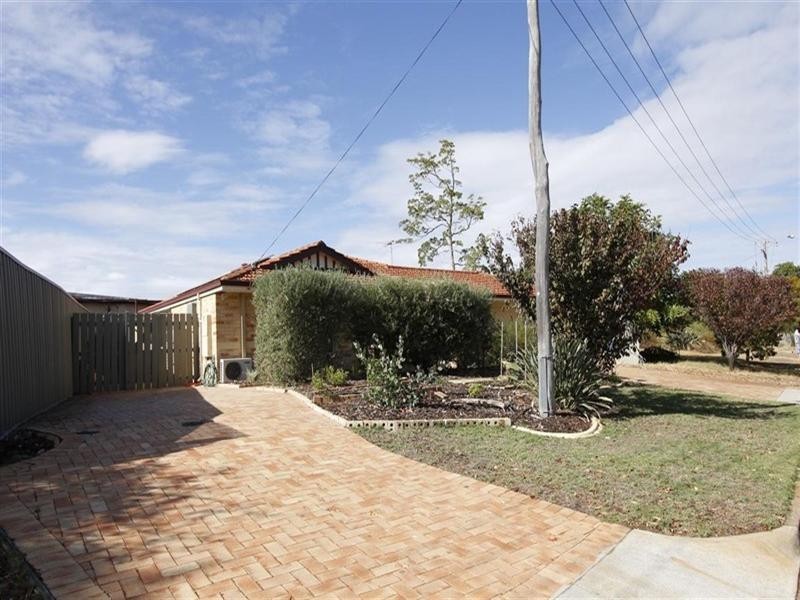 14 Skew Road, Bayswater WA 6053