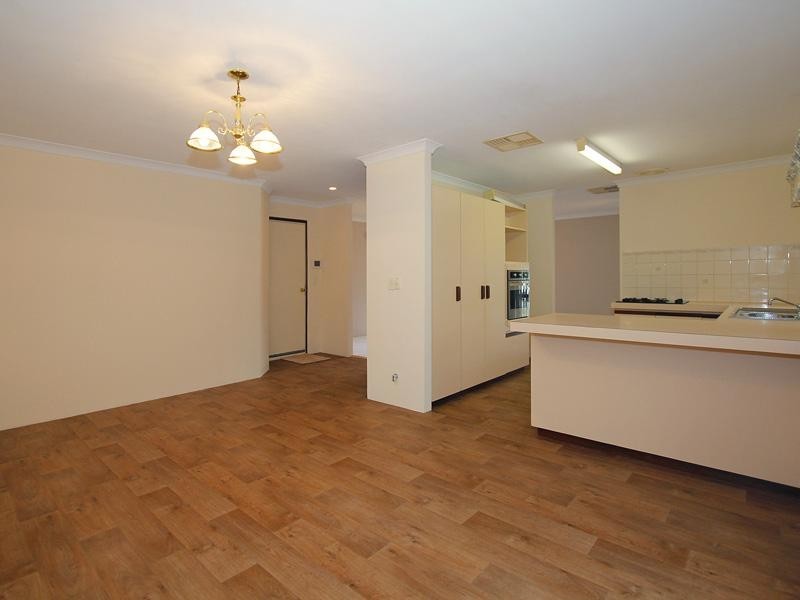 18 Woodleigh Gardens, Ballajura WA 6066