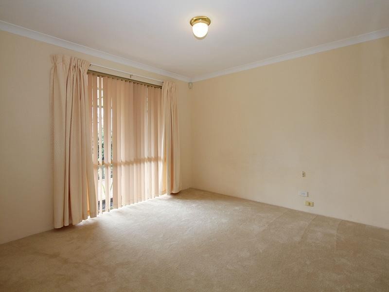 18 Woodleigh Gardens, Ballajura WA 6066