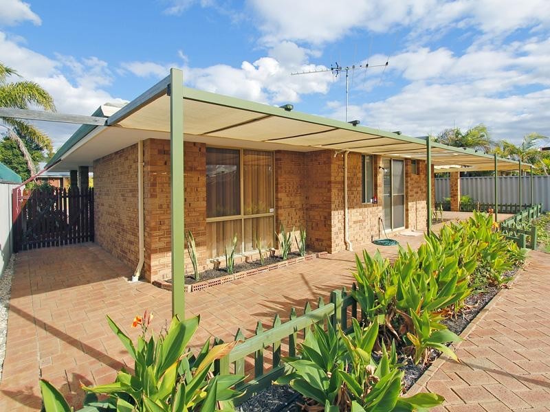 18 Woodleigh Gardens, Ballajura WA 6066
