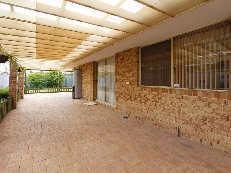 18 Woodleigh Gardens, Ballajura WA 6066