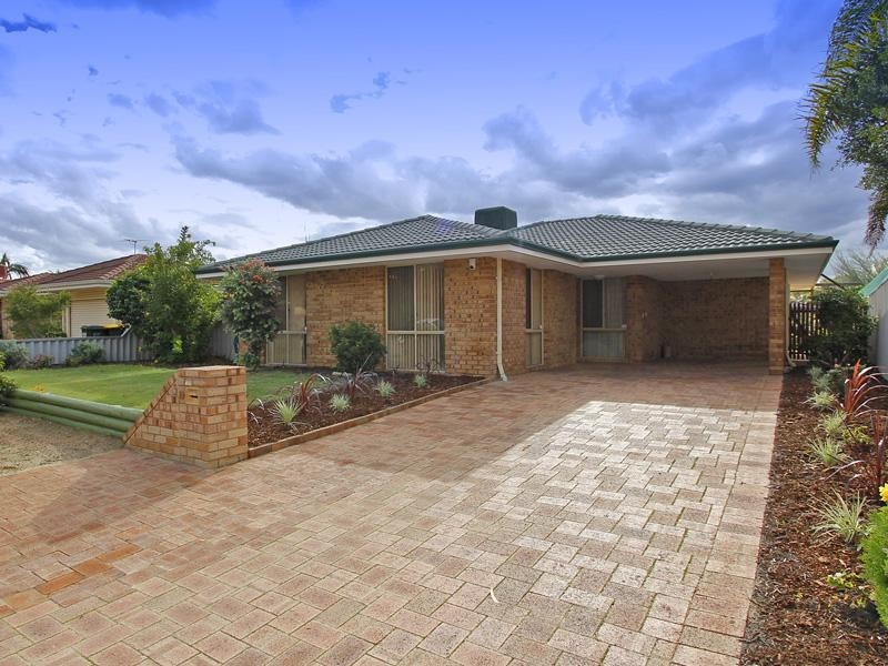 18 Woodleigh Gardens, Ballajura WA 6066