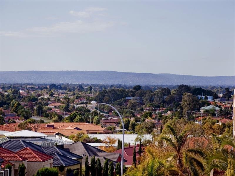 17 Cherrywood Avenue, Dianella WA 6059