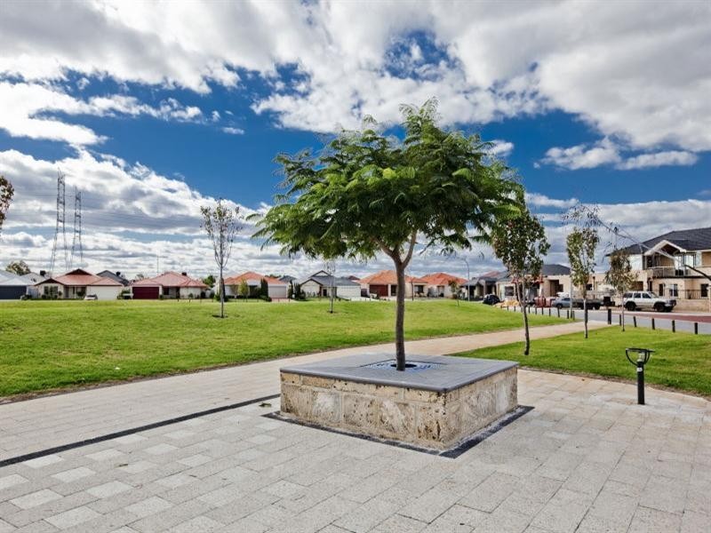 8 Cottontree Lane, Beechboro WA 6063