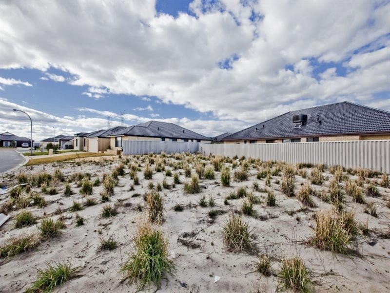 8 Cottontree Lane, Beechboro WA 6063