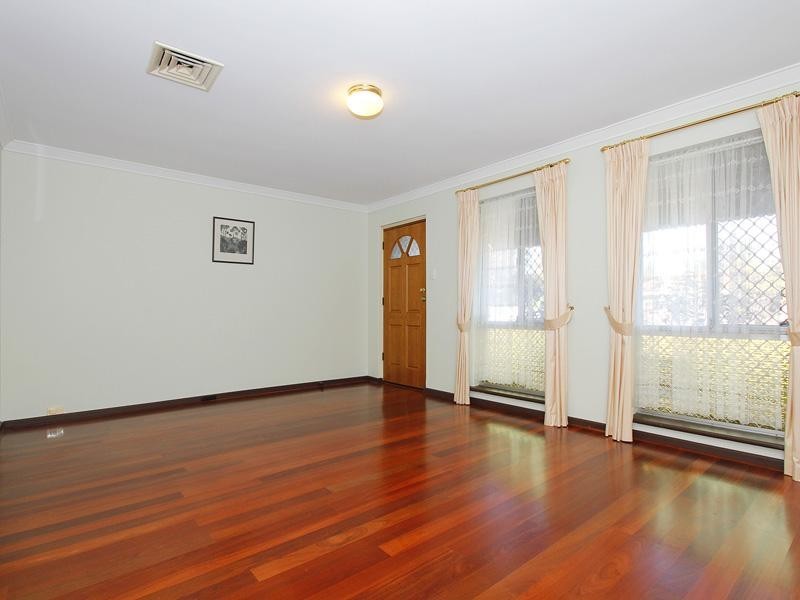 90 Leeds Street, Dianella WA 6059