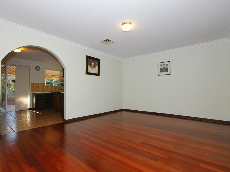 90 Leeds Street, Dianella WA 6059