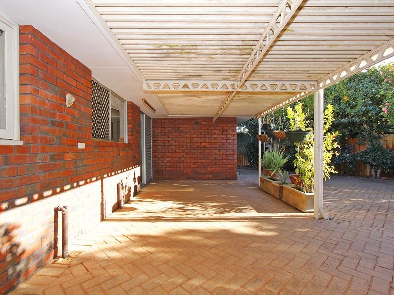 90 Leeds Street, Dianella WA 6059