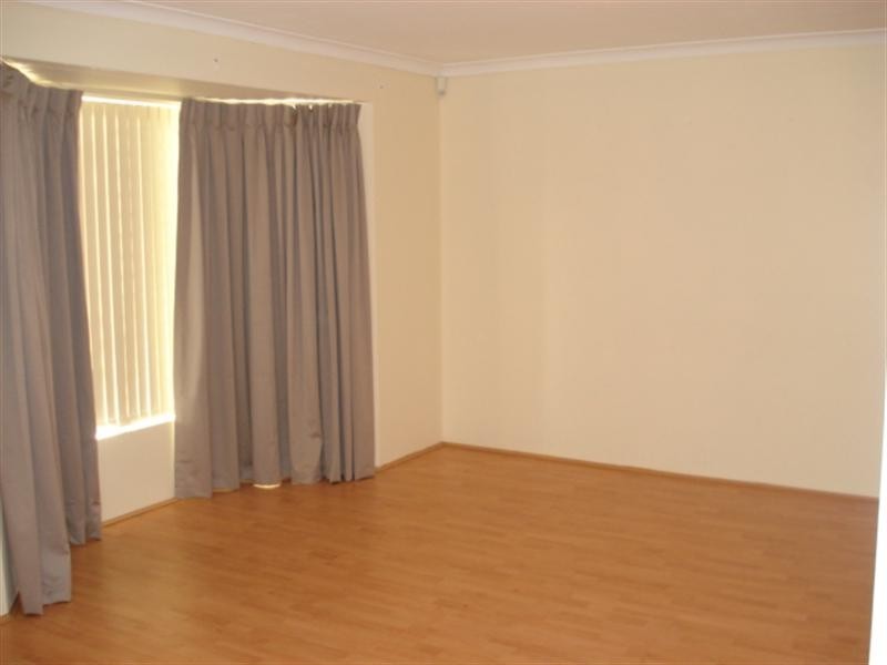 12 Cherwell Avenue, Beechboro WA 6063