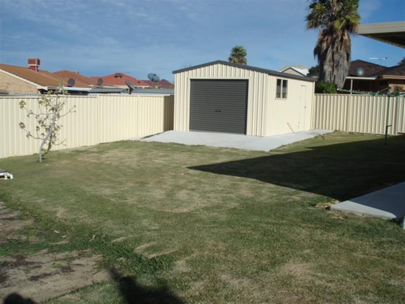 12 Cherwell Avenue, Beechboro WA 6063