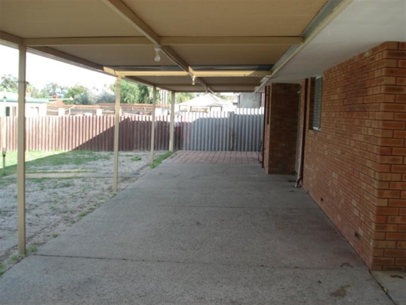 5 Gloves Place, Beechboro WA 6063