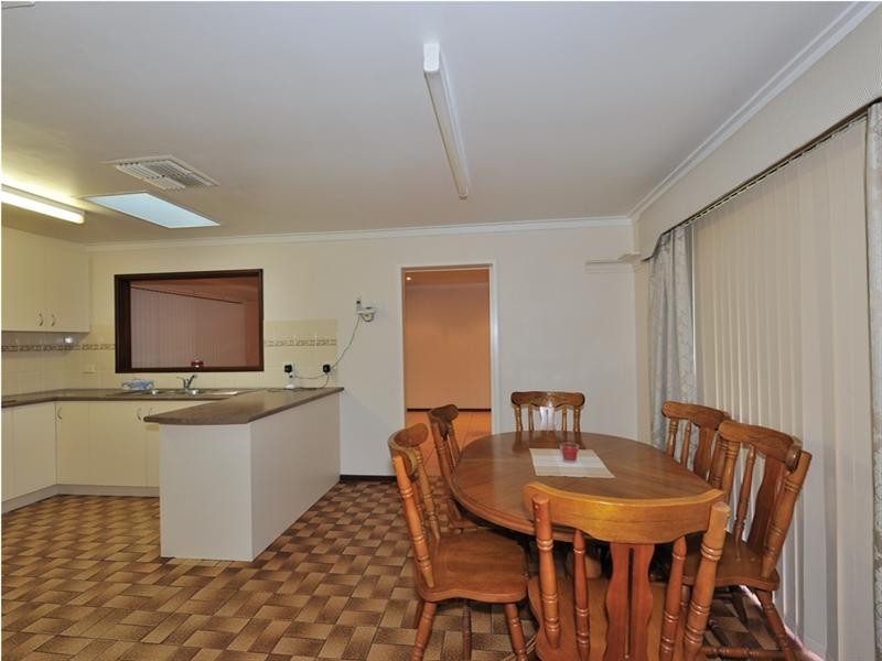 39 Maguire Avenue, Beechboro WA 6063