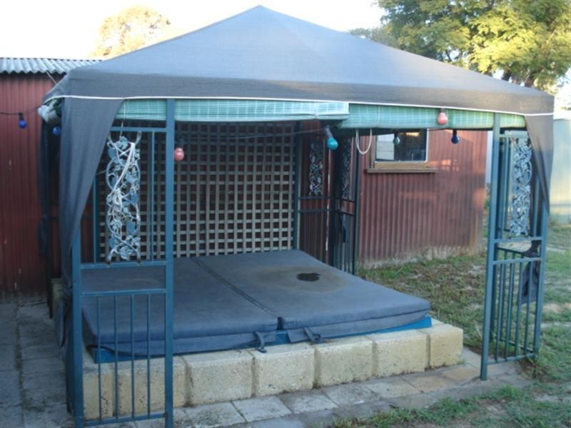 65 Mary Crescent, Eden Hill WA 6054