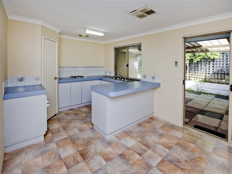 2/131 Shakespeare Avenue (off Homer St), Yokine WA 6060