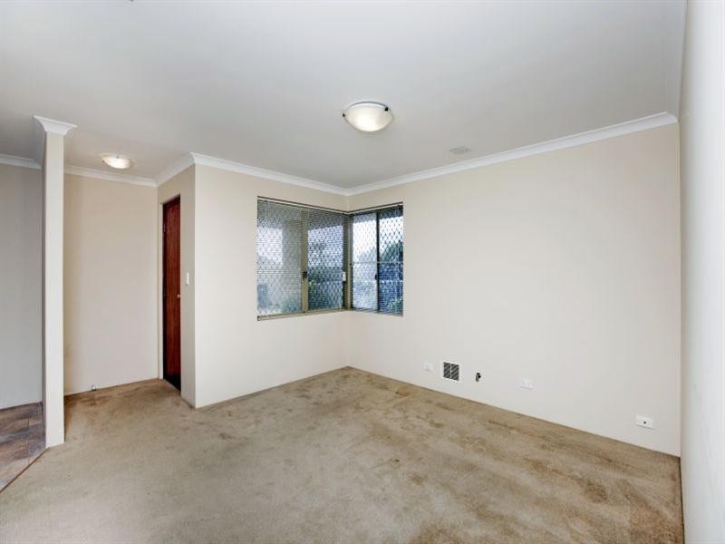 2/131 Shakespeare Avenue (off Homer St), Yokine WA 6060