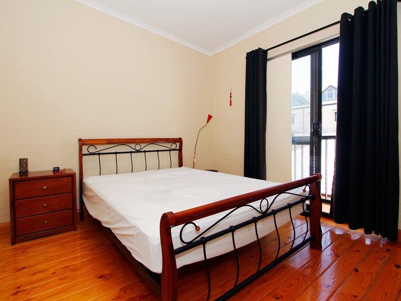 4 Little Shenton Lane, Northbridge WA 6003